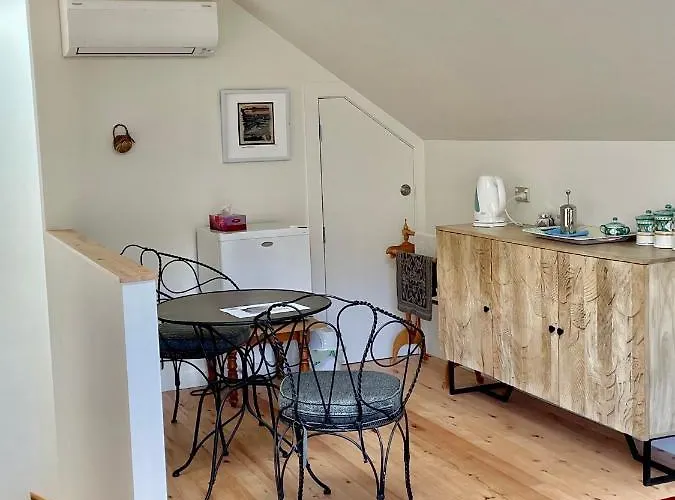 Miners Lane Guest House
